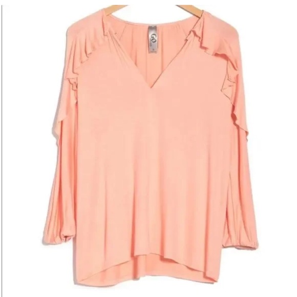 🆕 Go Couture peach ruffle top super supple soft!